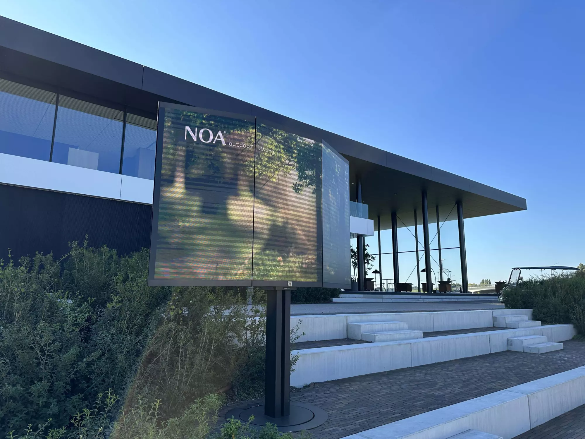 NOA (Plaza)